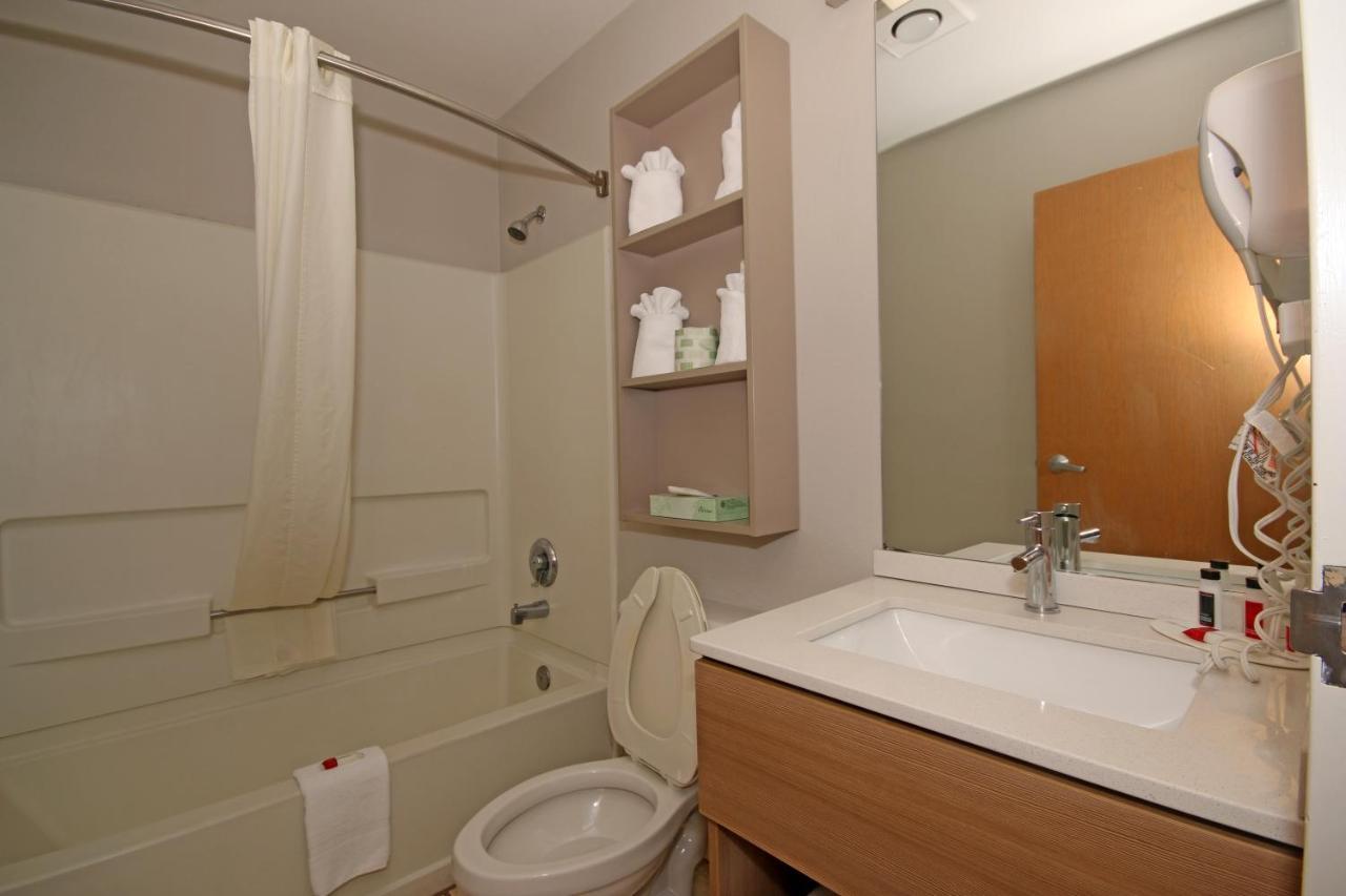 Microtel Inn By Wyndham Greensboro Extérieur photo