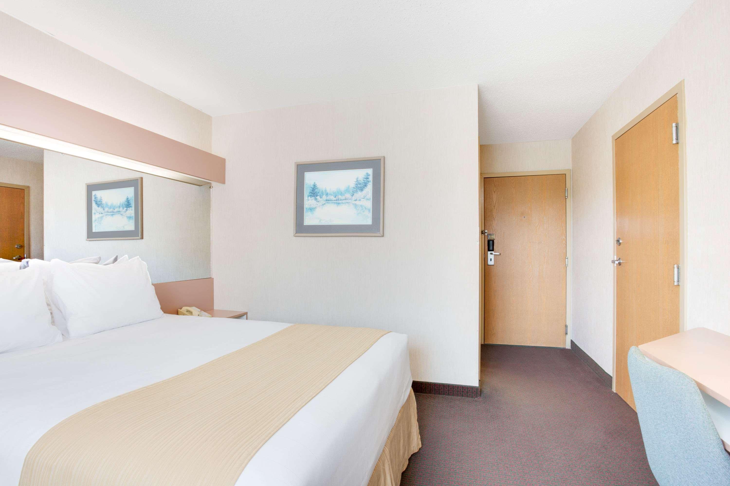 Microtel Inn By Wyndham Greensboro Extérieur photo