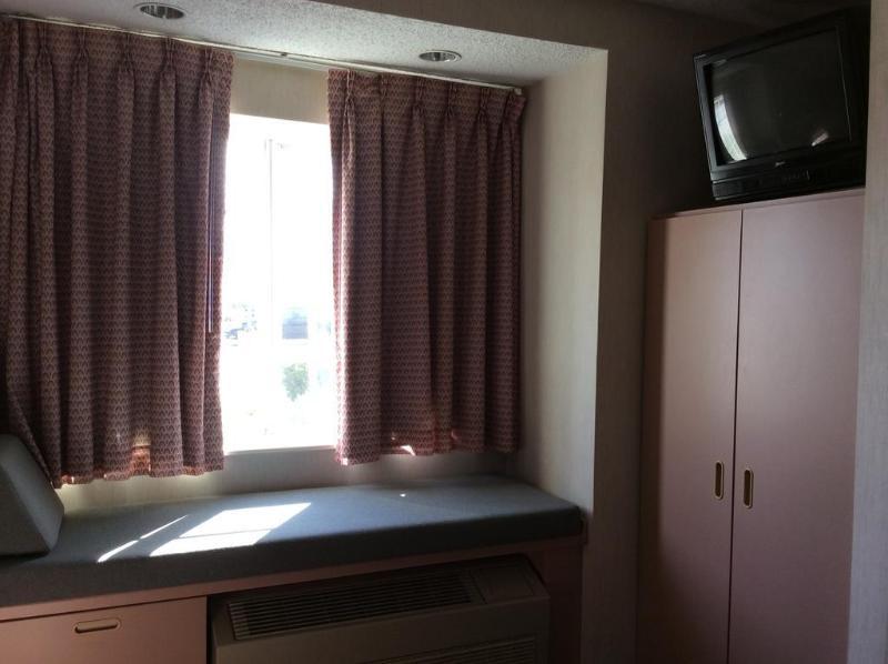Microtel Inn By Wyndham Greensboro Extérieur photo