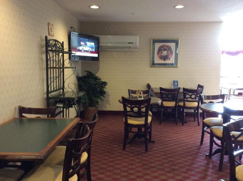 Microtel Inn By Wyndham Greensboro Extérieur photo